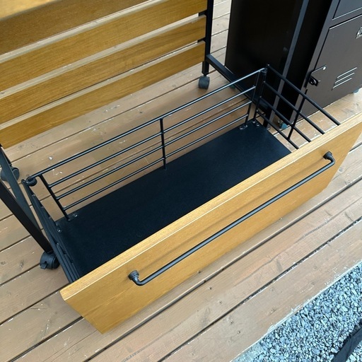 スチールチェストブラック（新品25,000円）LOWYAキッチンワゴン（新品24,000円）まとめ！