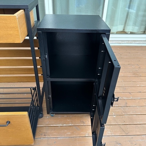 スチールチェストブラック（新品25,000円）LOWYAキッチンワゴン（新品24,000円）まとめ！
