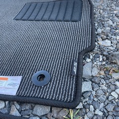 ミライース純正フロアマットの画像