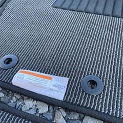 ミライース純正フロアマットの画像