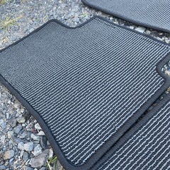 ミライース純正フロアマットの画像