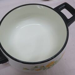 [974]富士ホーロー ハニーウェア 両手鍋 琺瑯　20cm 2.3L レトロの画像