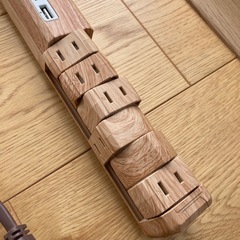 ☆木製　電源タップ　回転式　おしゃれインテリアの画像