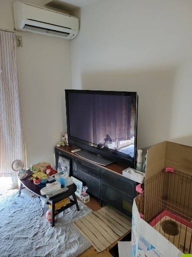 テレビ、冷蔵庫、電子レンジ