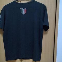 おしゃれで個性的なTシャツ　の画像