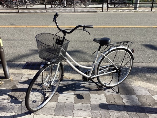 ♪ジモティー特価♪夜も安心！ＬＥＤオートライト付き　２６型中古自転車