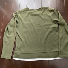 140cm カーキー　シャツの画像