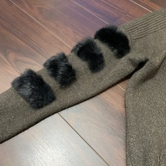 長袖ニットカーディガンの画像