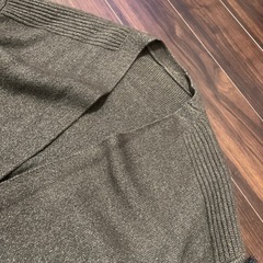 長袖ニットカーディガンの画像