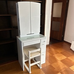 ニトリ　ドレッサー　白