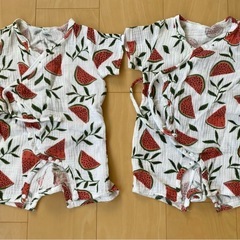 双子　ロンパース　３セットの画像