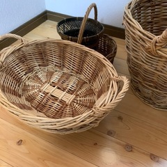 籐の籠セットの画像