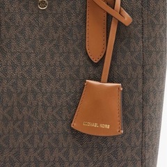 マイケルコースバックの画像