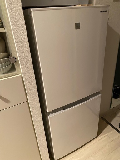 冷蔵庫 SHARP 白 152L