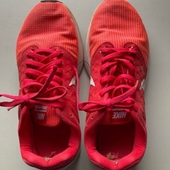 Nikeレディース用ランニングシューズ
