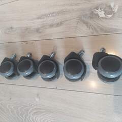 キャスター 5個【無料】の画像