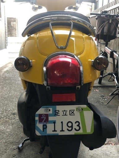 現地引渡し　
イエロー原付50cc ホンダジョルノ