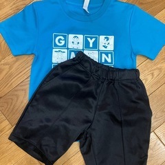 スポーツクラブzip Tシャツとショートパンツのセット　ジップ