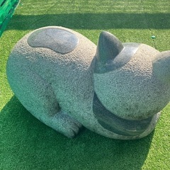 御影石のネコの画像