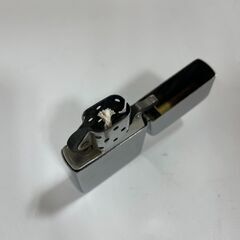 ジモティ割引有★【ジャングルジャングル岸和田店】ZIPPO シルバーカラー ジッポ ライター 南大阪 岸和田 貝塚市 泉佐野市 高石市 泉大津市 和泉市 忠岡町 熊取町の画像