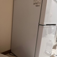 美品！冷蔵庫、冷凍庫2ドア　ホワイトの画像