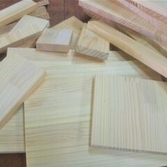 2ｘ4　1ｘ4　板　切れ端