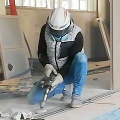 🎉オープニングスタッフ大募集🎉月給40万円以上可💰即日勤務⭕️住宅手配OK🏠早上がりあり🚀土木スタッフ👷若手活躍中💪の画像