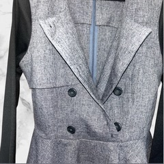 【新品未使用】MOIRAI❤ペプラムチュニック 長袖　レイヤード風　プルオーバーの画像