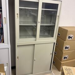 スチール製キャビネットの画像
