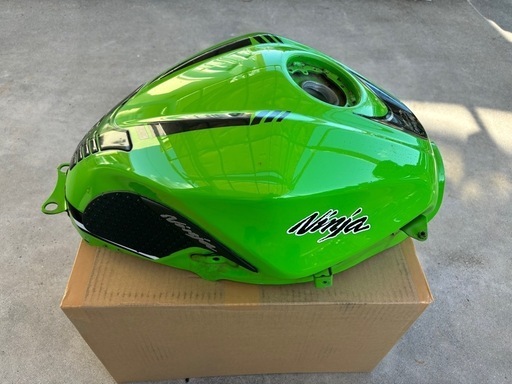 NINJA250タンク値下げ