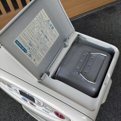 石油ファンヒーターの画像