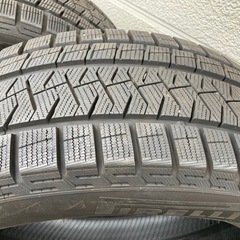 スタッドレスタイヤ　235/55/R19
の画像