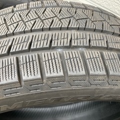 スタッドレスタイヤ　235/55/R19
の画像