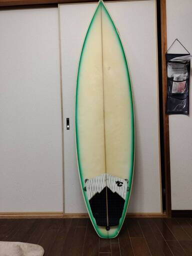 サーフボード6.2ｆｔ