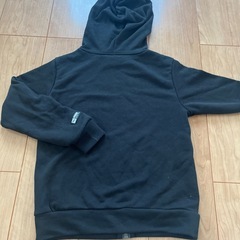 PUMA フルジップパーカー の画像