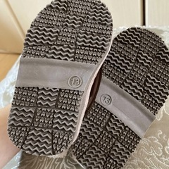 新品未使用！ベビー靴　13cm うさぎ　もこもこ　裏ボア　ムートンブーツ　シューズ　女の子の画像