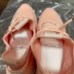 靴　スニーカー　シューズ　未使用の画像