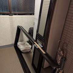 玄関用網戸　丈夫 ロック可能