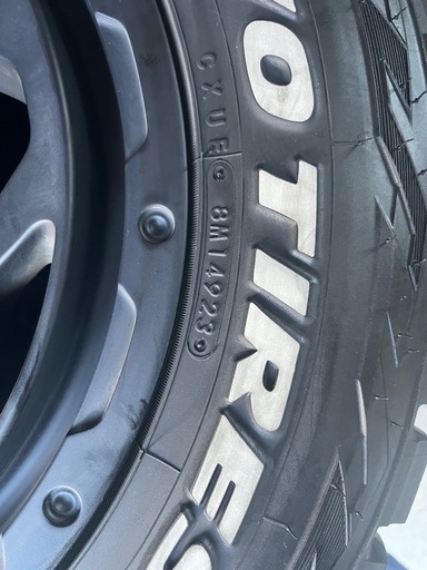 オープンカントリー215/65r16  　