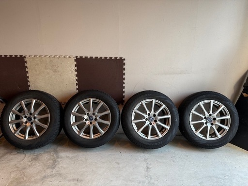 225/60/17スタッドレスタイヤ