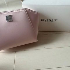 givenchy ポーチ