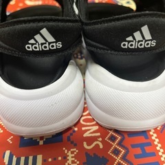 ⭐︎adidas 18㎝　サンダル⭐︎
の画像