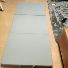 《引き渡し者決まりました》三つ折りマットレス（厚い）の画像