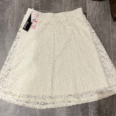 今週末処分　新品フレアスカート　