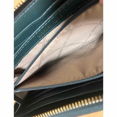 MICHAEL KORS 長財布（深緑）の画像