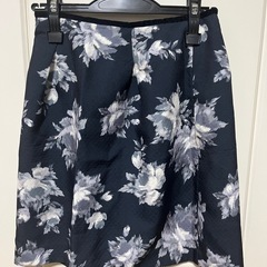 花柄スカート