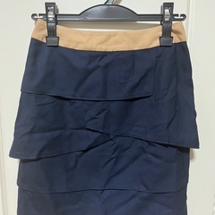 紺色スカート