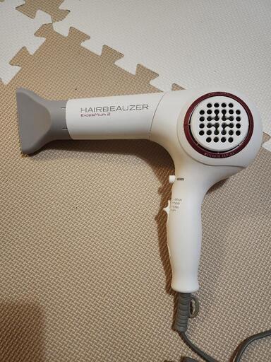 ヘアビューザー　ドライヤー　美品　中古品