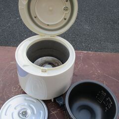 ☆ナショナル National SR-CJ05 電子ジャー 炊飯器◆3合サイズが丁度良いの画像