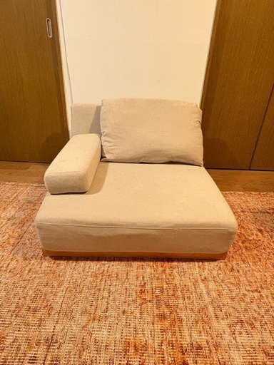 1人掛け　ローソファ　北欧風